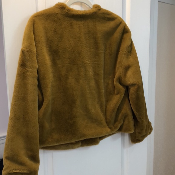 NWT Zara Fuzzy Jacket. - Picture 3 of 5
